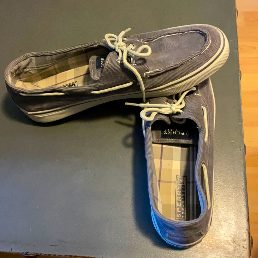 Grey sperrys corduroy